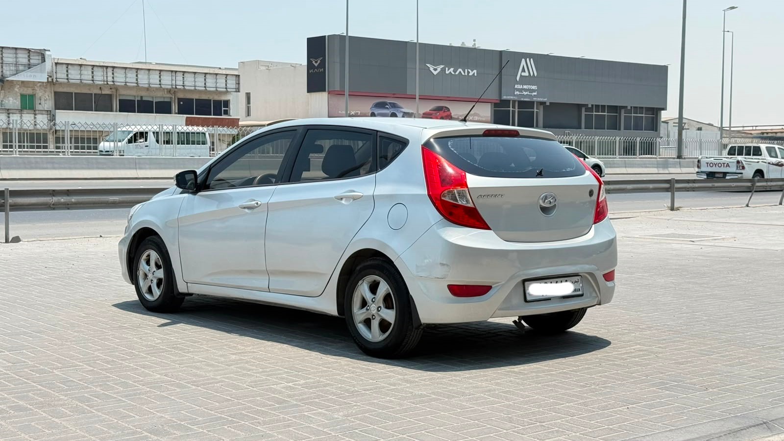 Hyundai Accent 2015 (Silver)