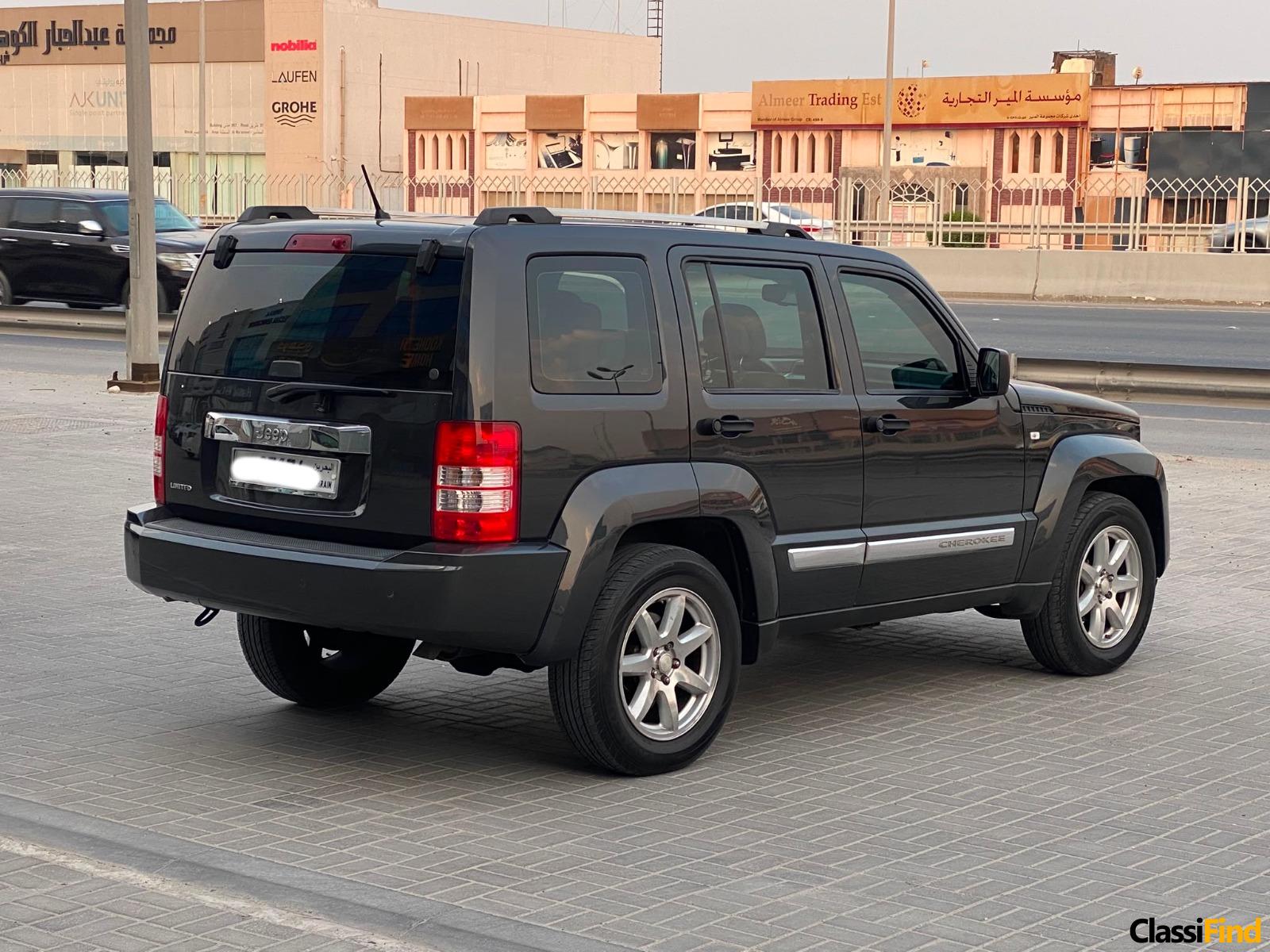 Jeep Grand Cherokee LTD 2010 (Black)