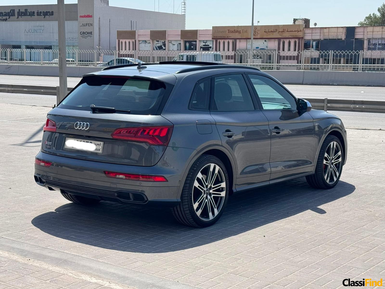 Audi SQ5 / 2017 (Grey)