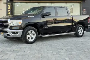 2020 Dodge Ram 1500 Bighorn 4×4 V8 5.7-Liter Truck – Powerful Performance & Advanced Features