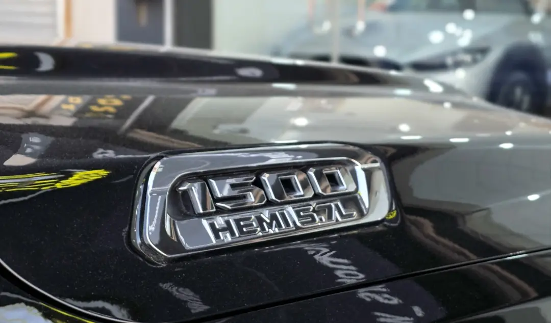 2020 Dodge Ram 1500 Bighorn 4×4 V8 5.7-Liter Truck – Powerful Performance & Advanced Features