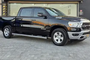 2020 Dodge Ram 1500 Bighorn 4×4 V8 5.7-Liter Truck – Powerful Performance & Advanced Features