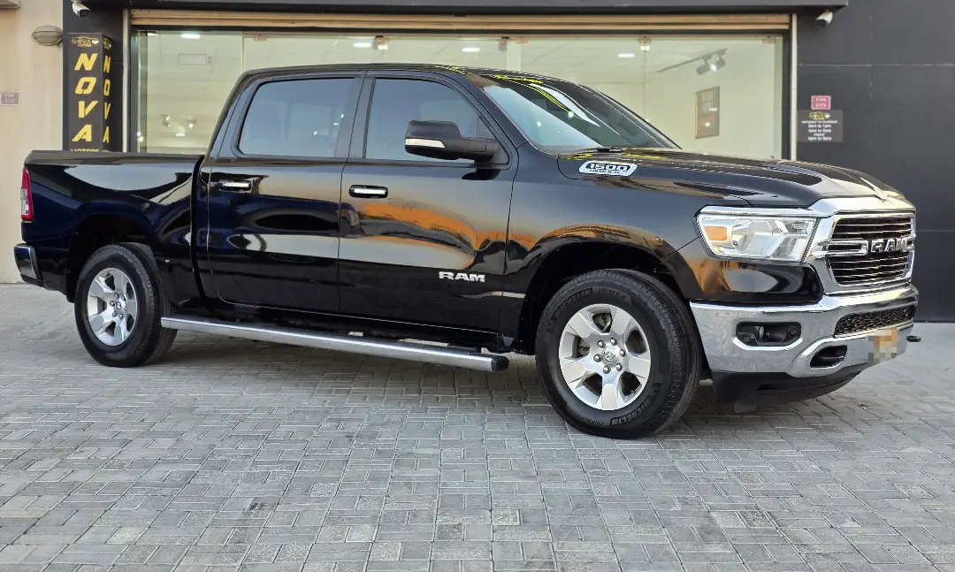 2020 Dodge Ram 1500 Bighorn 4×4 V8 5.7-Liter Truck – Powerful Performance & Advanced Features