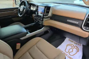2020 Dodge Ram 1500 Bighorn 4×4 V8 5.7-Liter Truck – Powerful Performance & Advanced Features