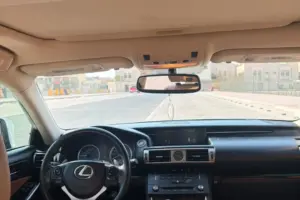 2015 Lexus IS250 V6 2.5 – For Sale