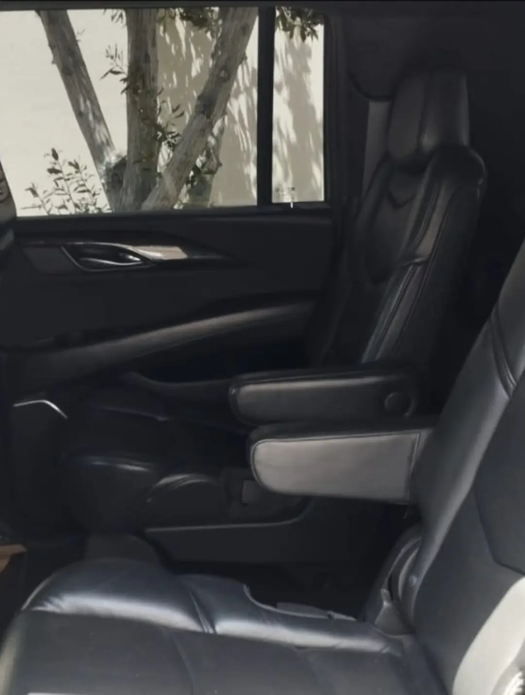 2018 Cadillac Escalade ESV Platinum GCC Spec For Sale