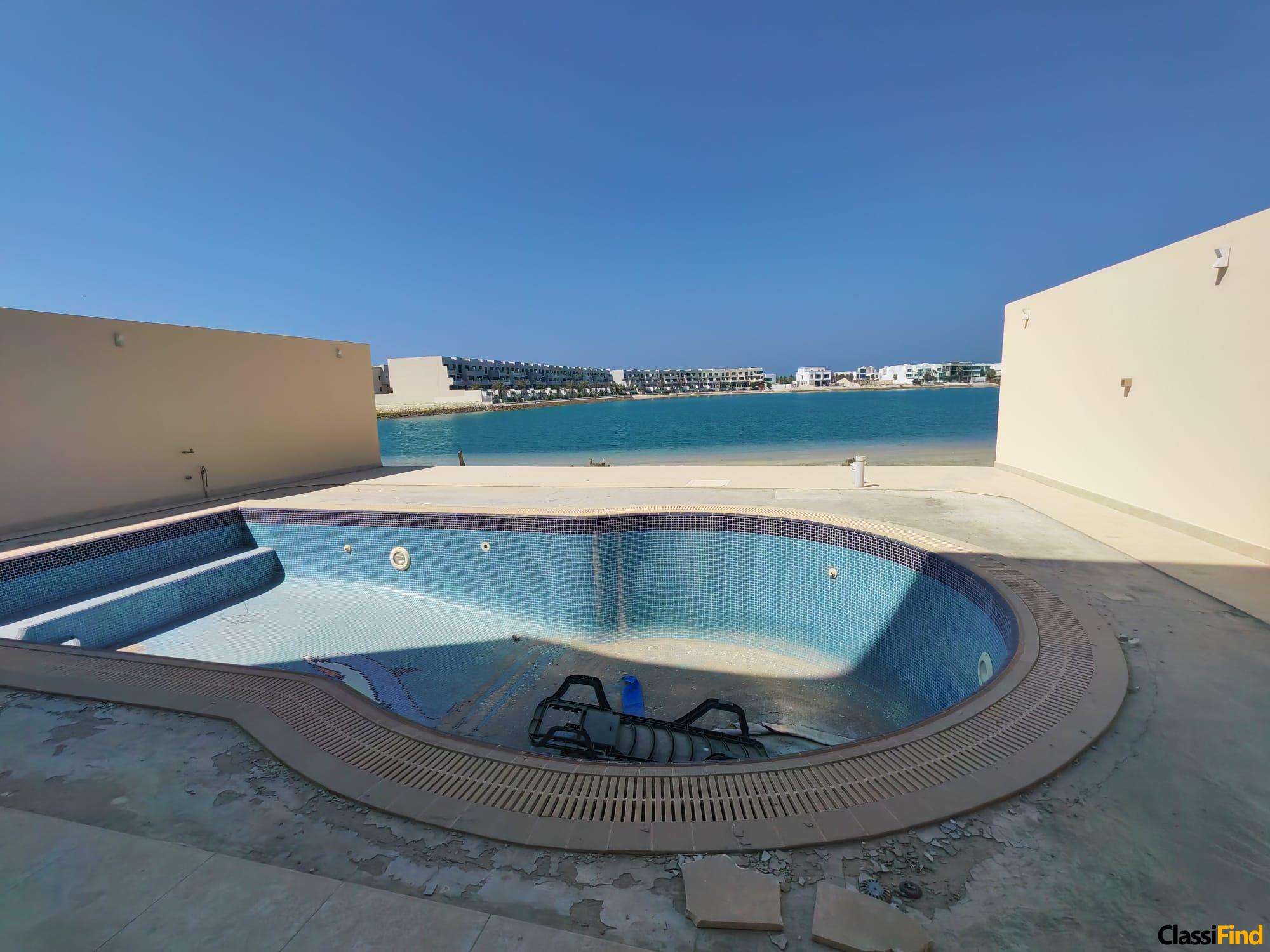 Villa For Sale In Amwaj Island