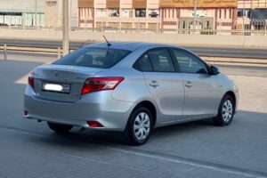 Toyota Yaris 2015 (Silver)