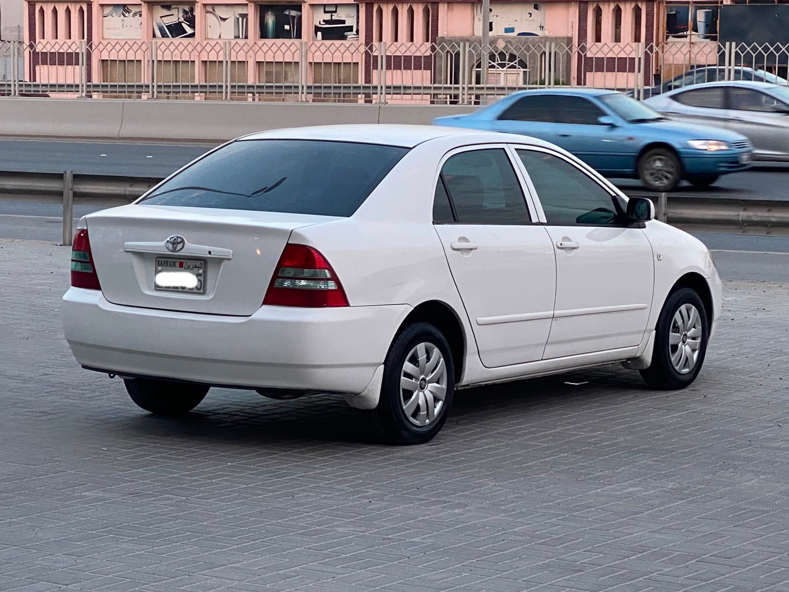 Toyota Corolla 2003 (White)