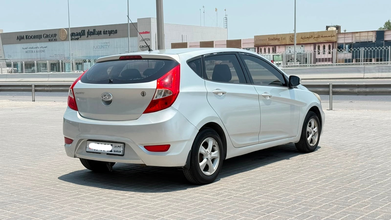 Hyundai Accent 2015 (Silver)