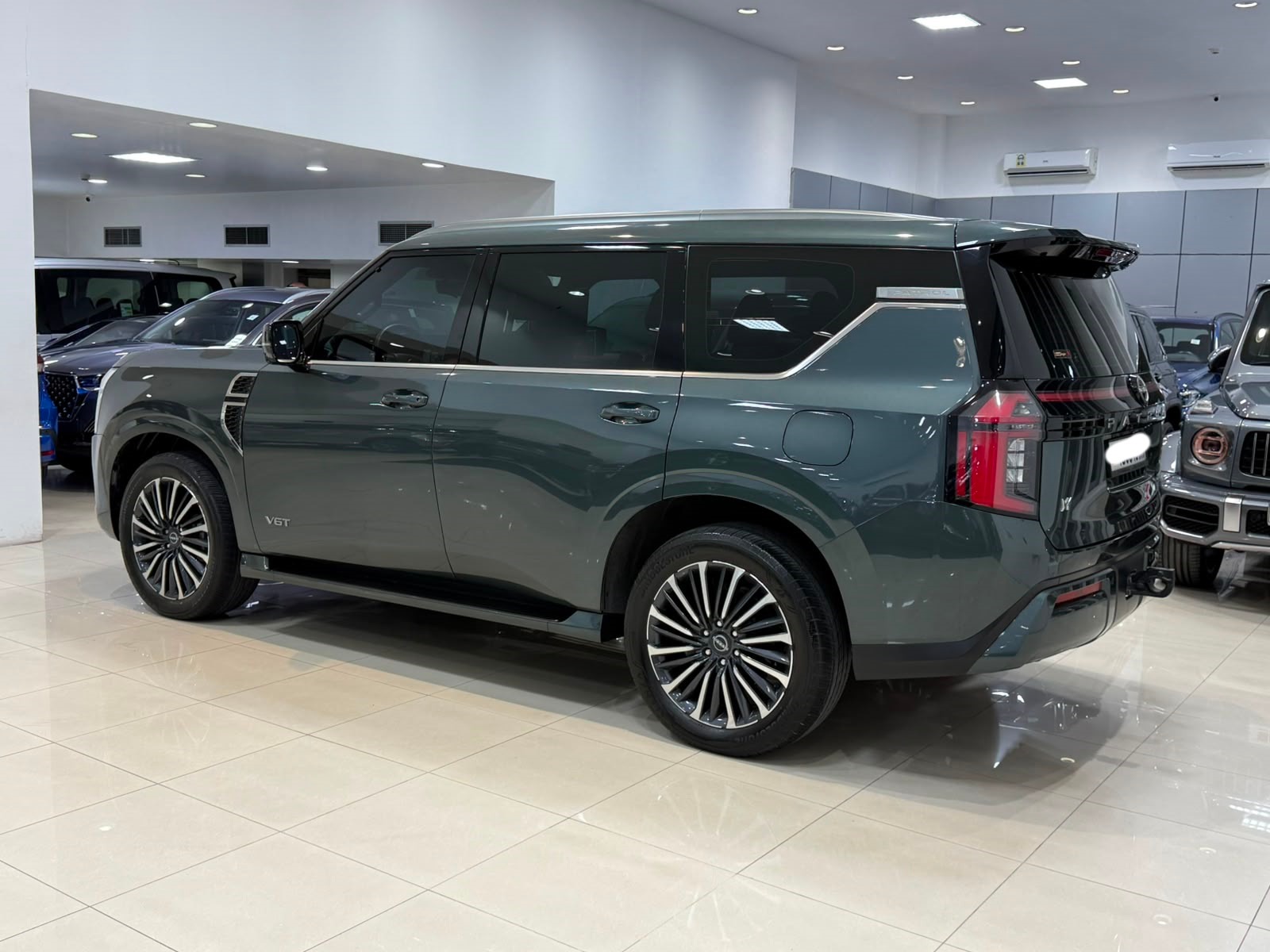 Nissan Patrol Platinum 2025 (Green)