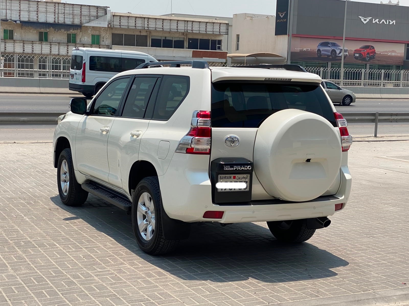 Toyota Prado TX-L 2015 (White)