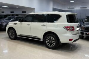 Nissan Patrol Platinum 2014 (White)