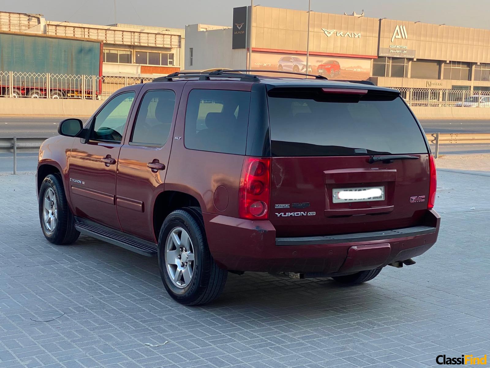 GMC Yukon 2009 (Maroon)