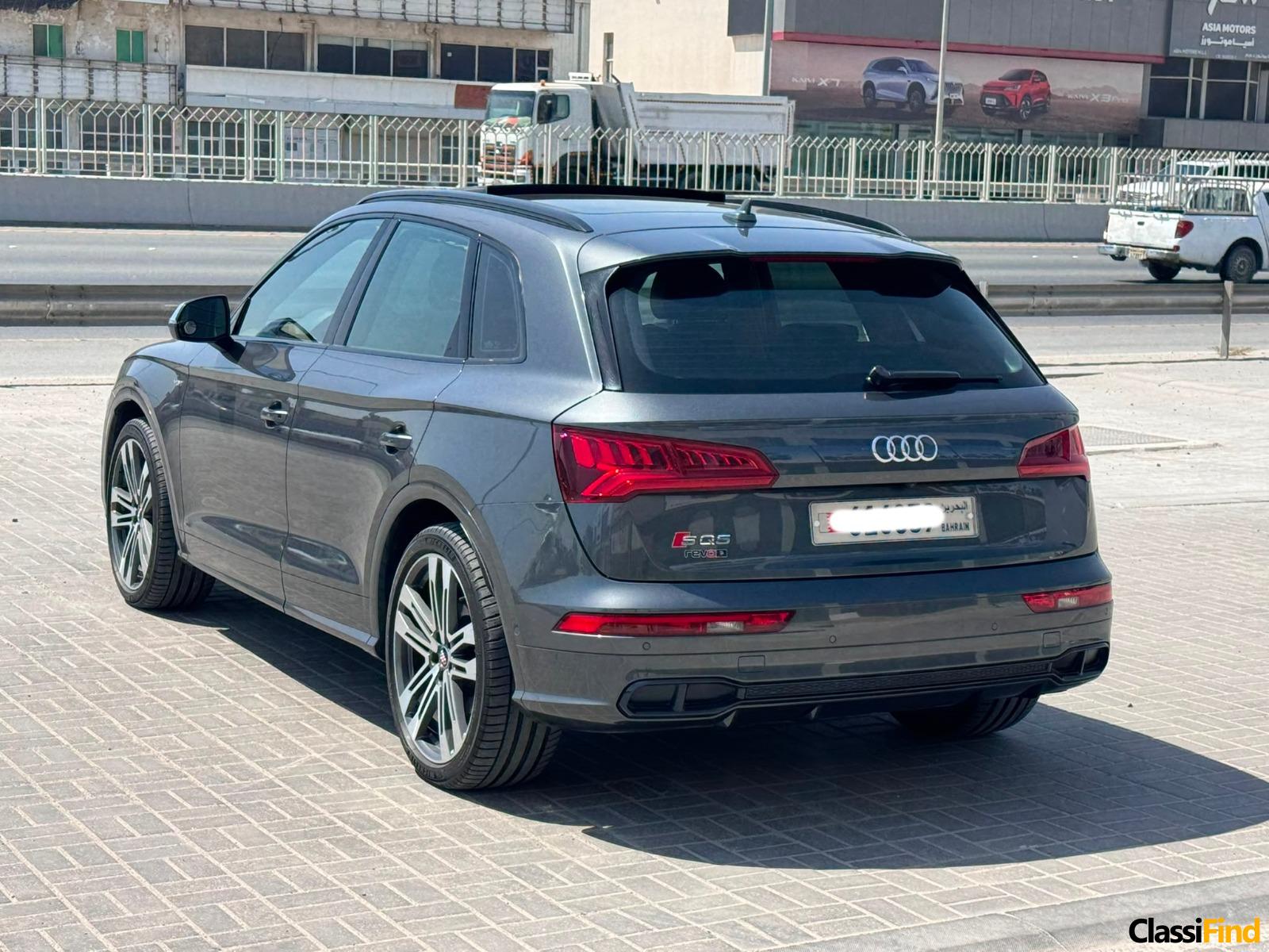 Audi SQ5 / 2017 (Grey)