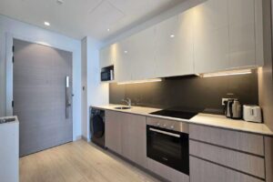 Luxury Sea View Apartment for Rent in Al Juffair – High Floor, All-Inclusive Amenities
