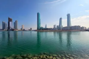 Luxury Apartments for Rent in Reef Island: Stunning Island Views, Outdoor Pool, Barbecue Area, and Fully Equipped Gym