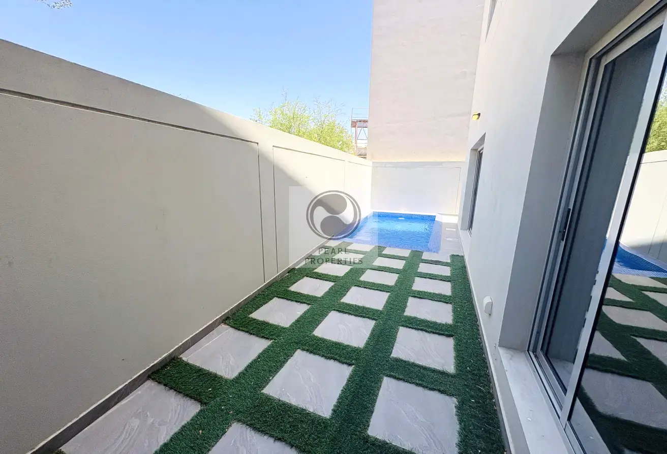 3-Bedroom Apartment with Private Pool for Rent in Saar
