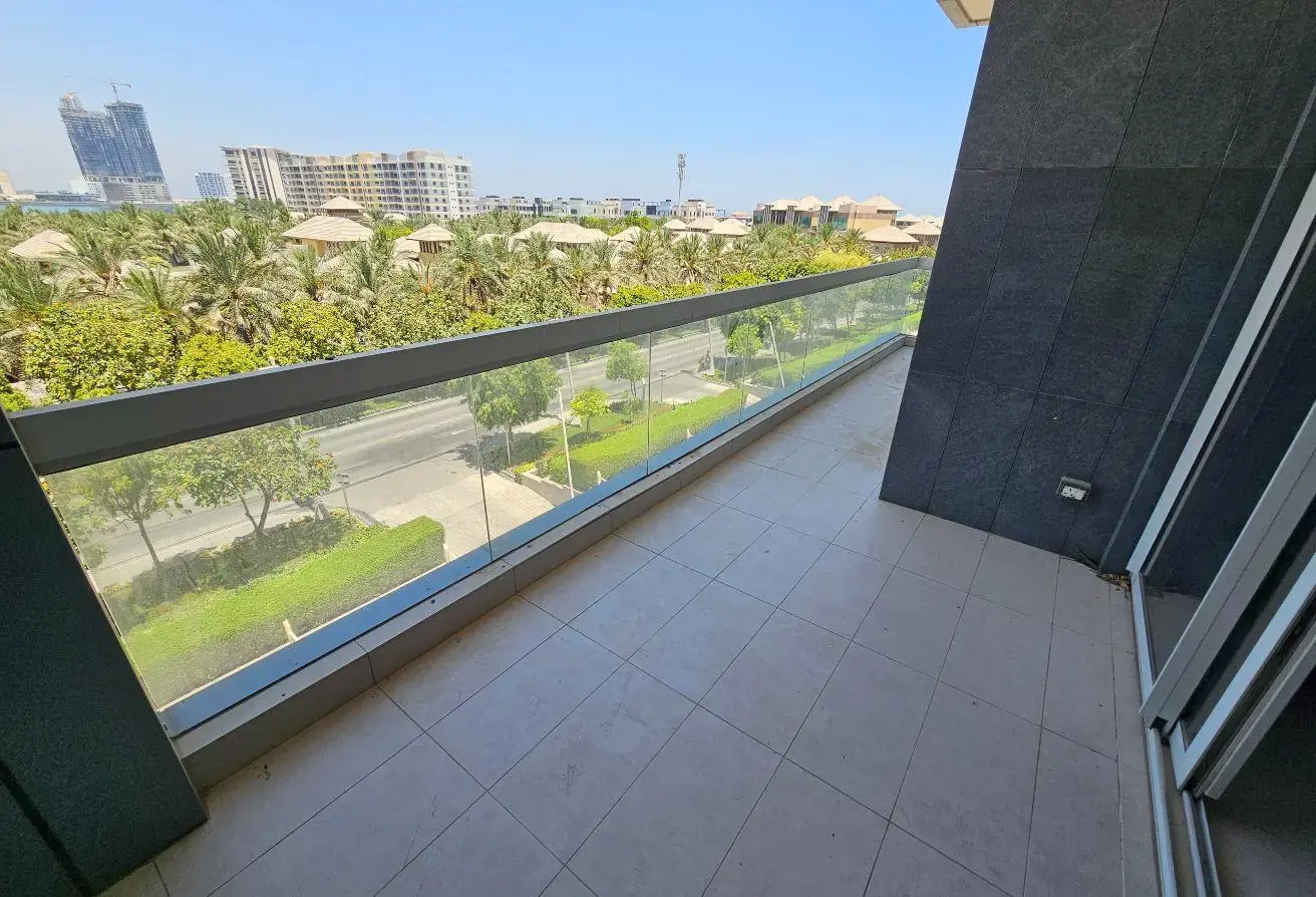 Luxury 3-Bedroom + Maid Apartment for Sale in Reef Island – Best Deal, Partly Furnished