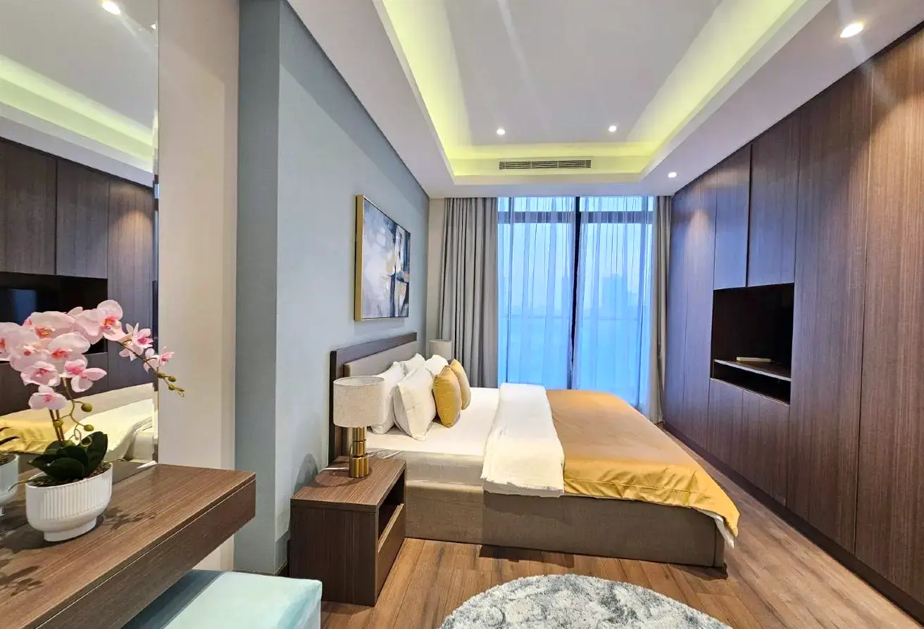 Luxury Renovated Apartments for Rent in Prime Seef Location with Balcony
