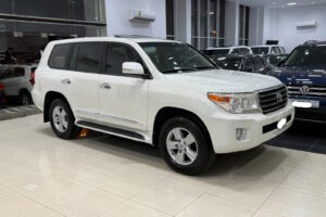 Toyota Land Cruiser GX-R 2015 (White)