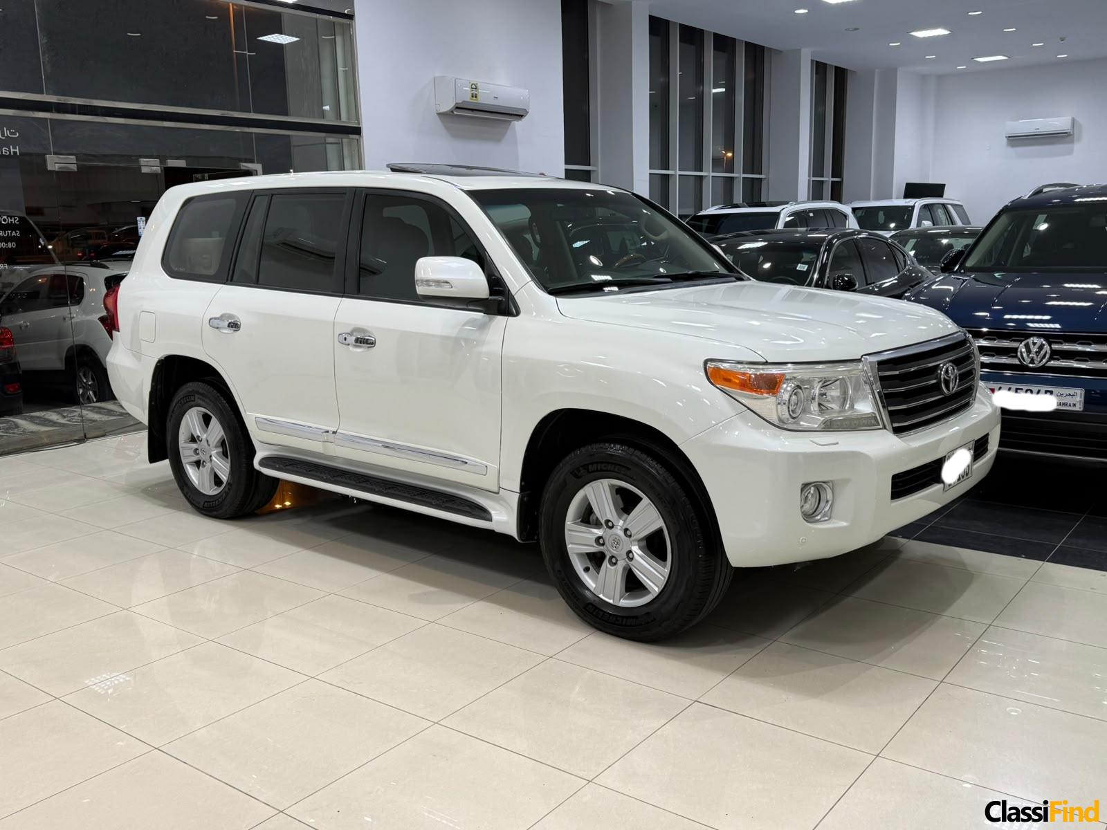 Toyota Land Cruiser GX-R 2015 (White)