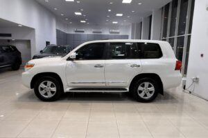 Toyota Land Cruiser GX-R 2015 (White)