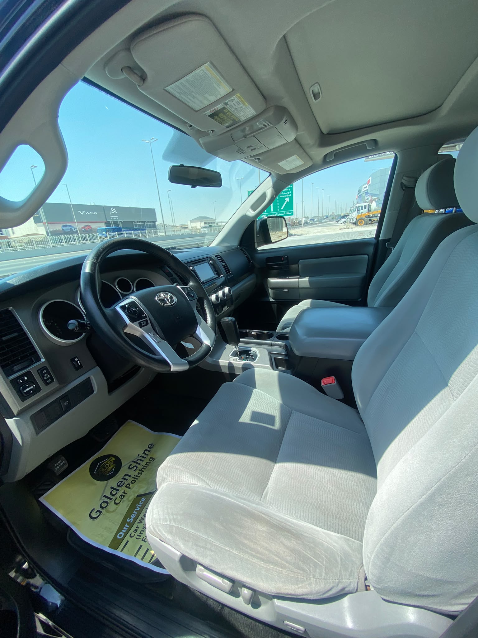 Toyota Sequoia 2016 (Black)