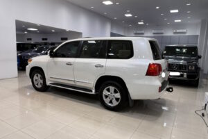 Toyota Land Cruiser GX-R 2015 (White)