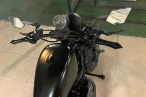 Harley Davidson Iron 883 Sportster 2011 – Customised