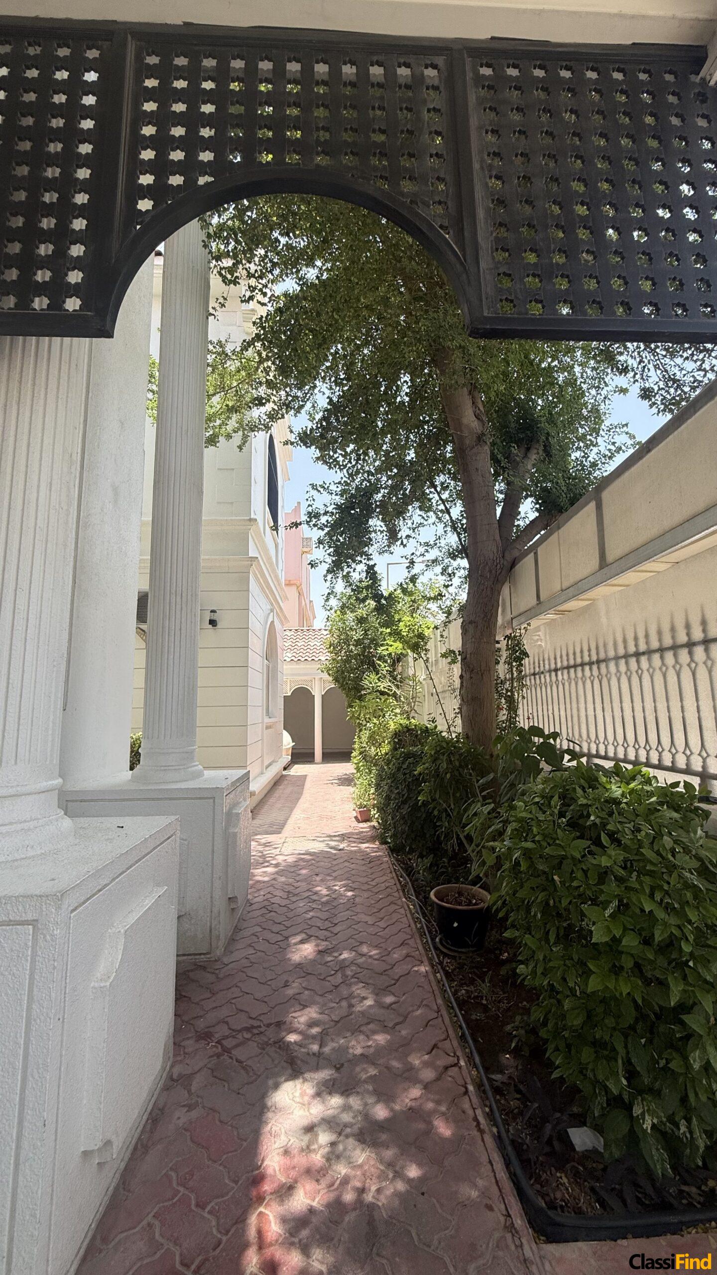 Corner Villa for Rent – Juffair