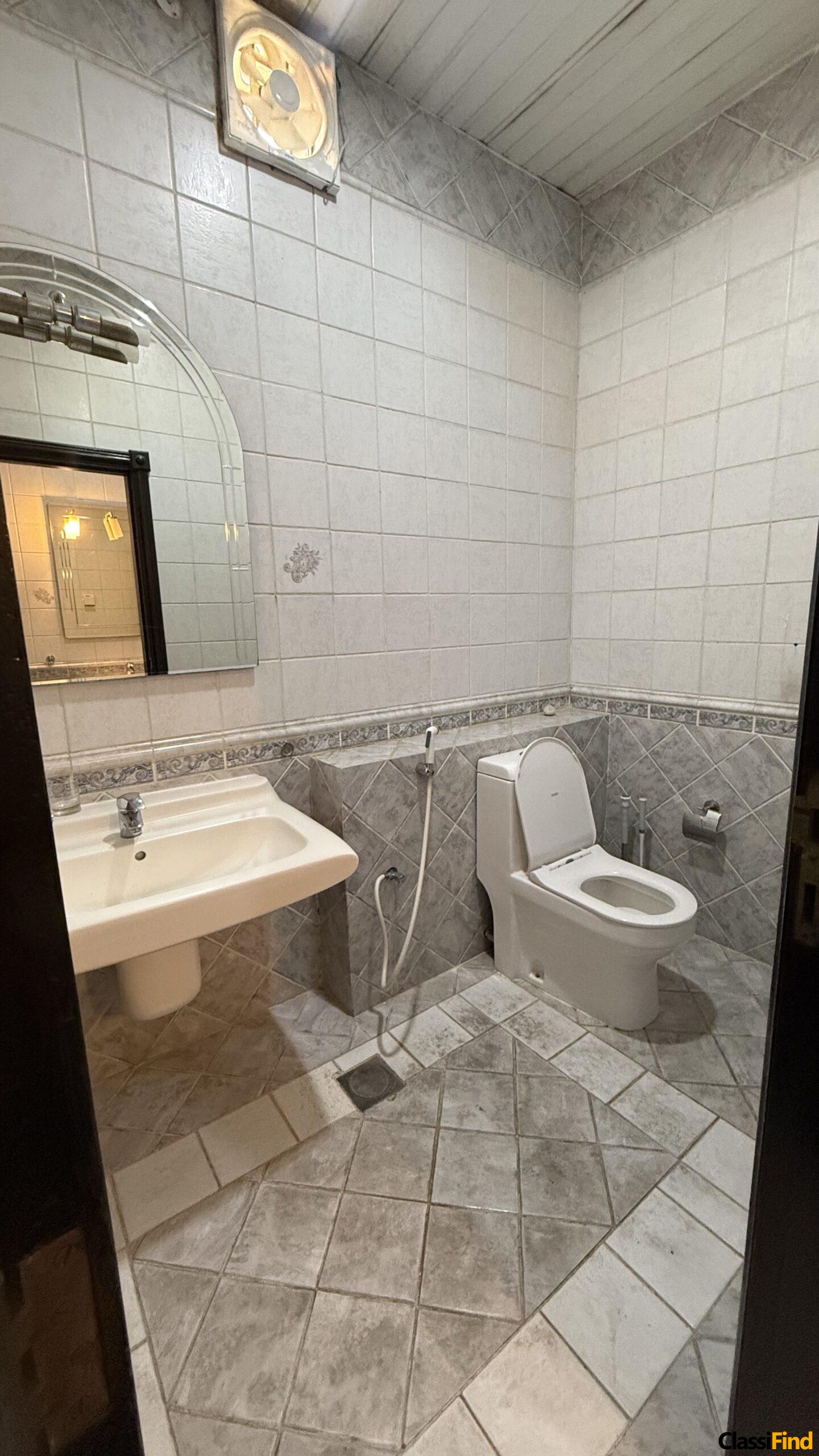 Corner Villa for Rent – Juffair