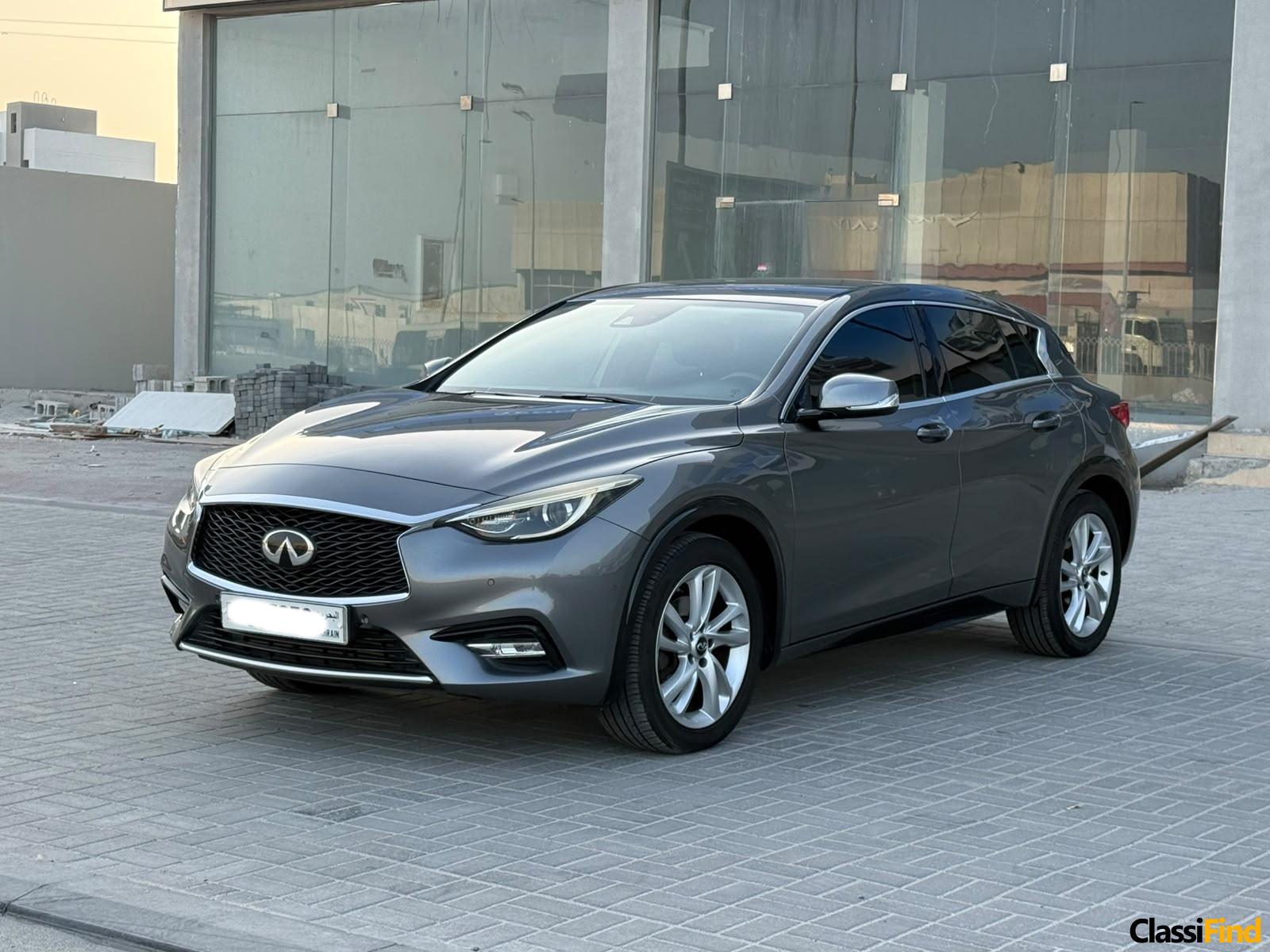 Infiniti Q30 / 2019 (Grey)