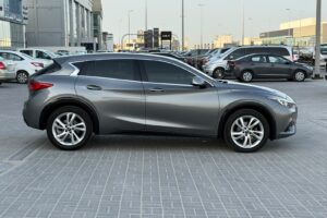 Infiniti Q30 / 2019 (Grey)