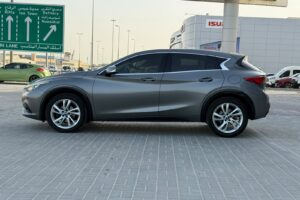 Infiniti Q30 / 2019 (Grey)