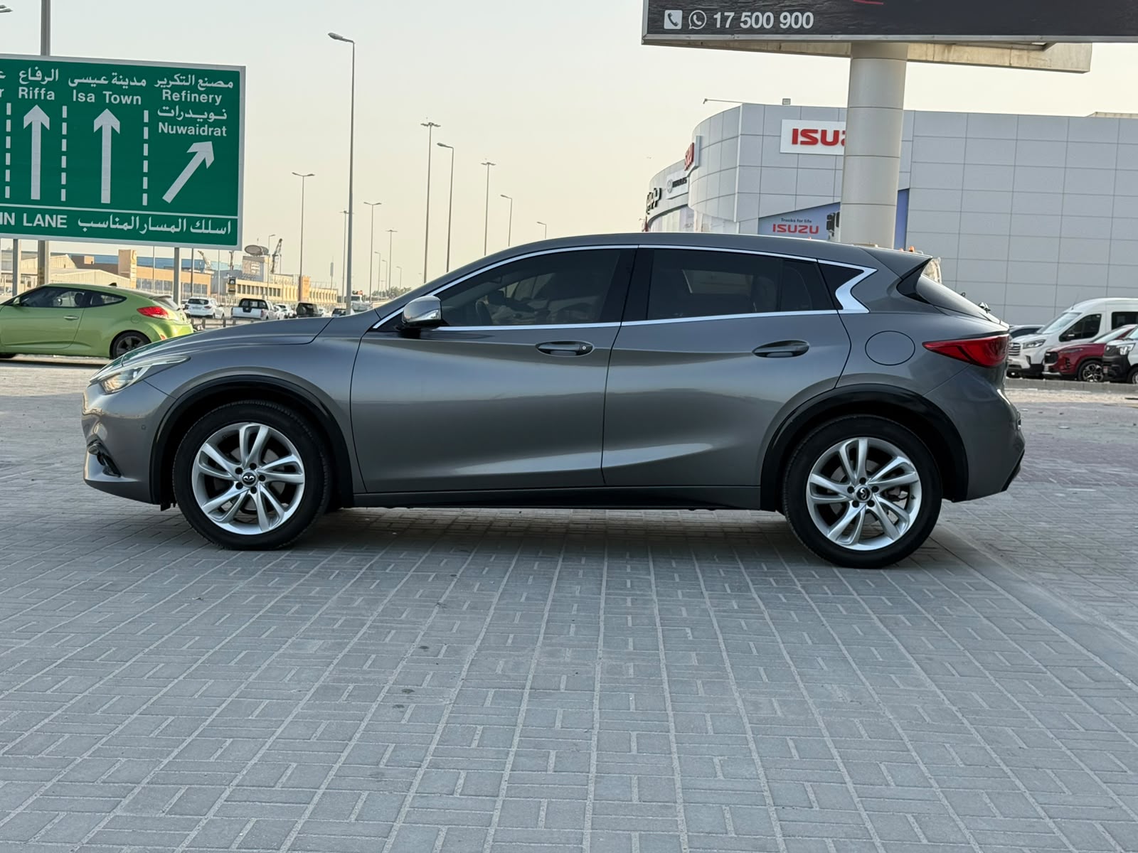 Infiniti Q30 / 2019 (Grey)