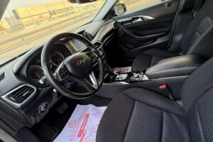 Infiniti Q30 / 2019 (Grey)