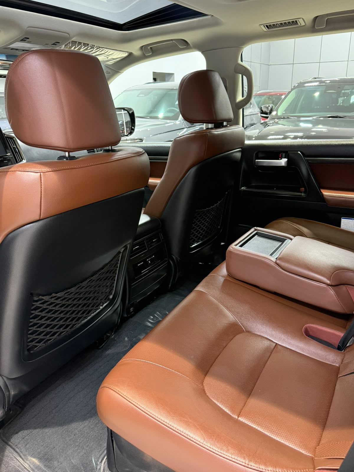 Toyota Land Cruiser GX-R 2020 (White)
