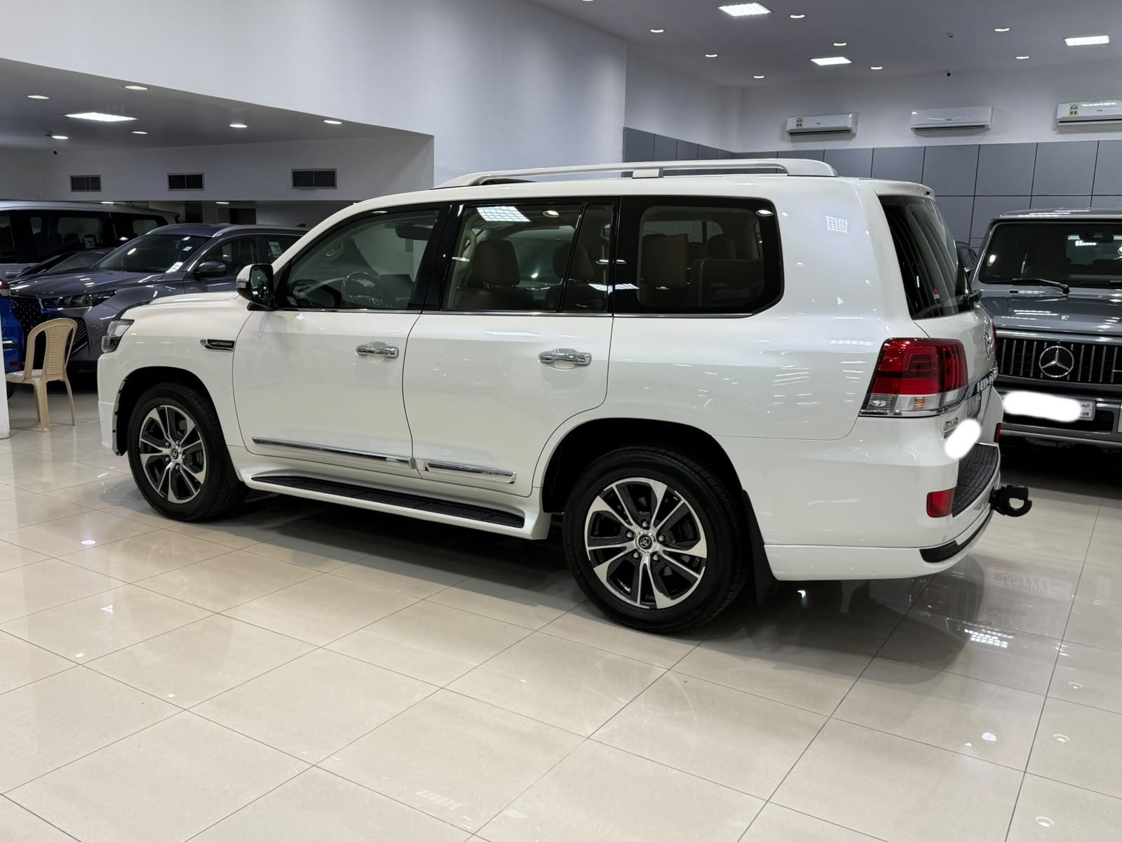 Toyota Land Cruiser GX-R 2020 (White)