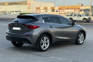 Infiniti Q30 / 2019 (Grey)