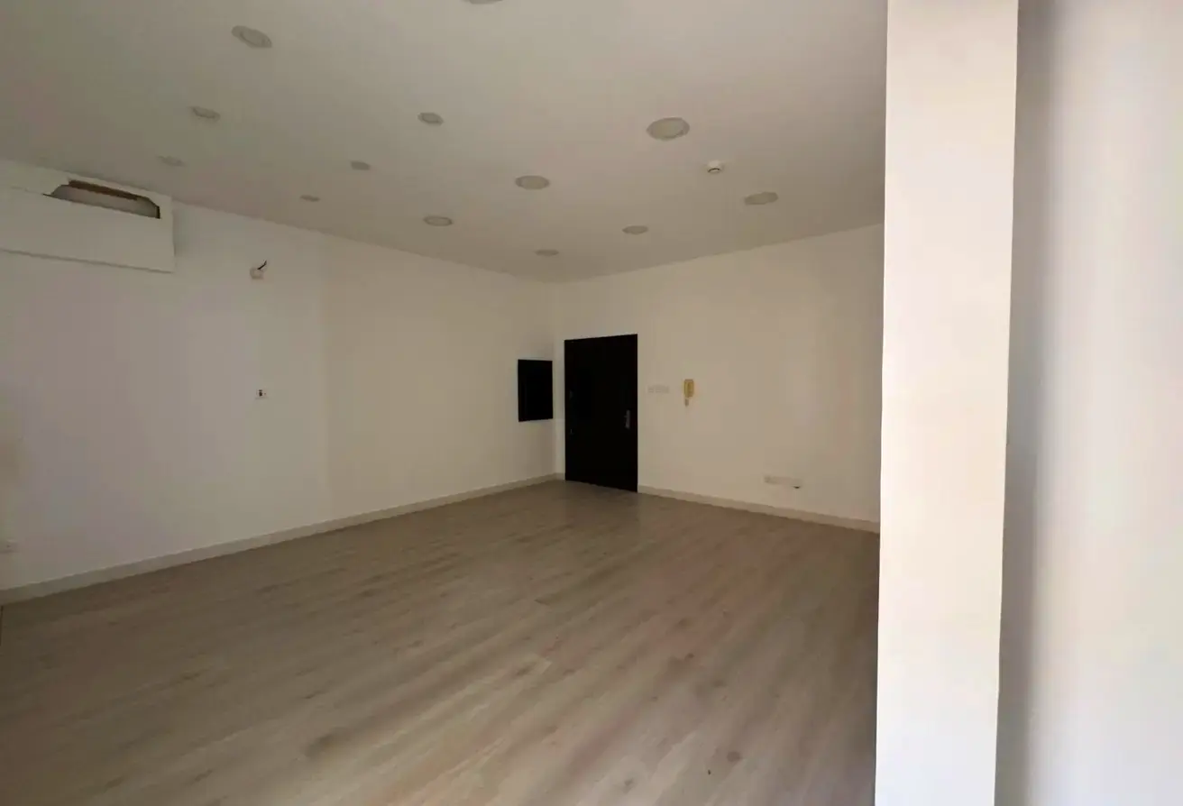 Offices for Rent in Gufool with Parking in Commercial Area