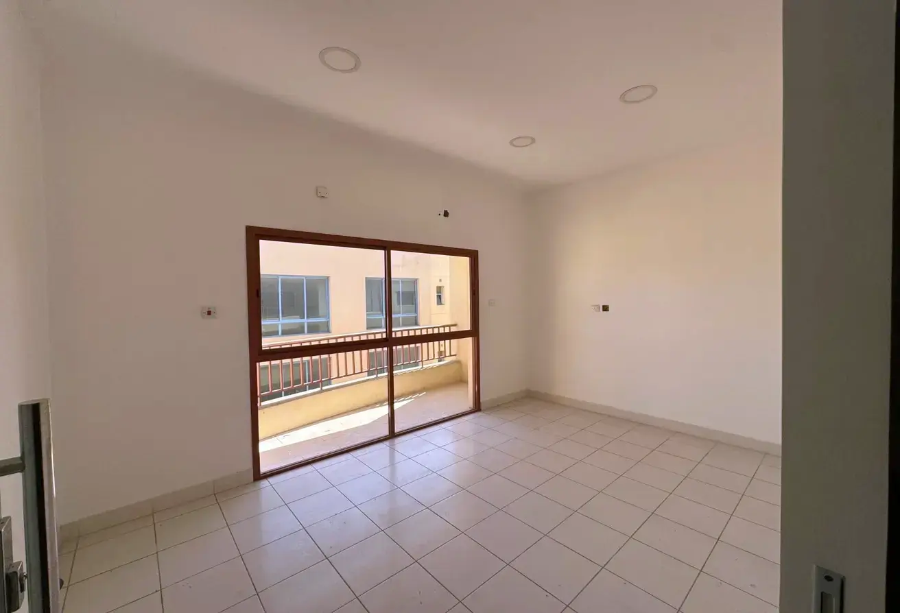 Offices for Rent in Gufool with Parking in Commercial Area