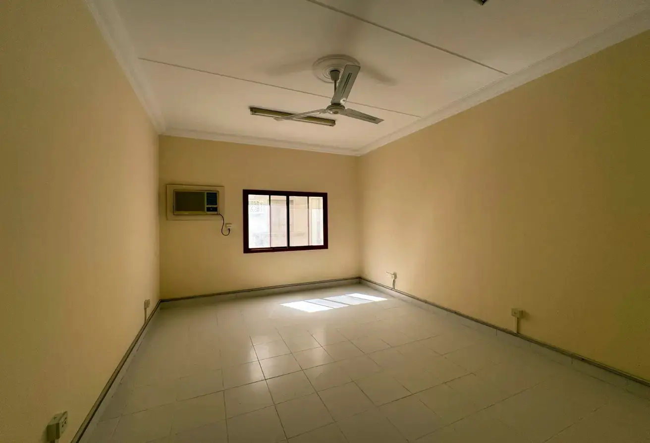 Offices for Rent in Gufool with Parking in Commercial Area