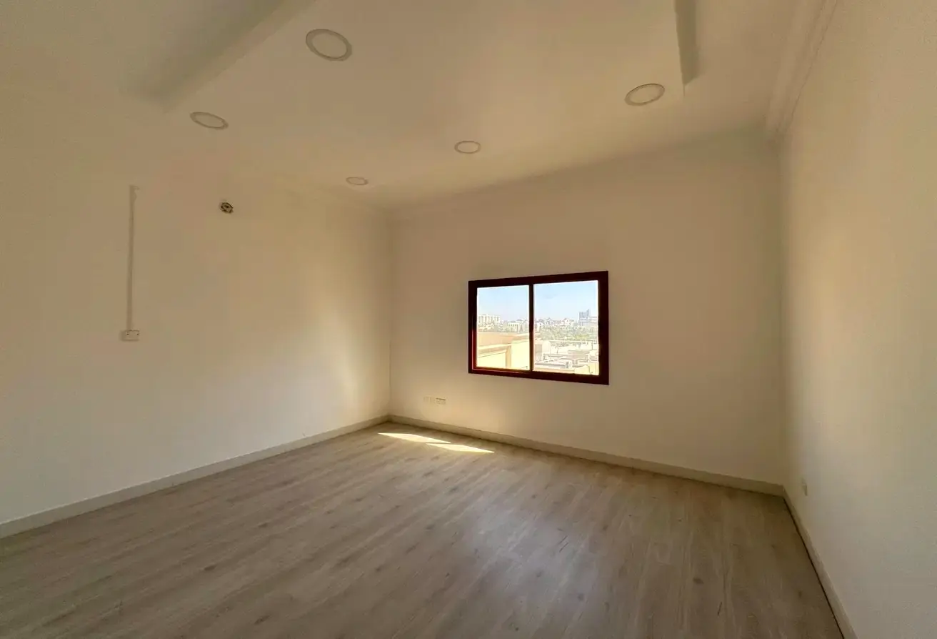 Offices for Rent in Gufool with Parking in Commercial Area