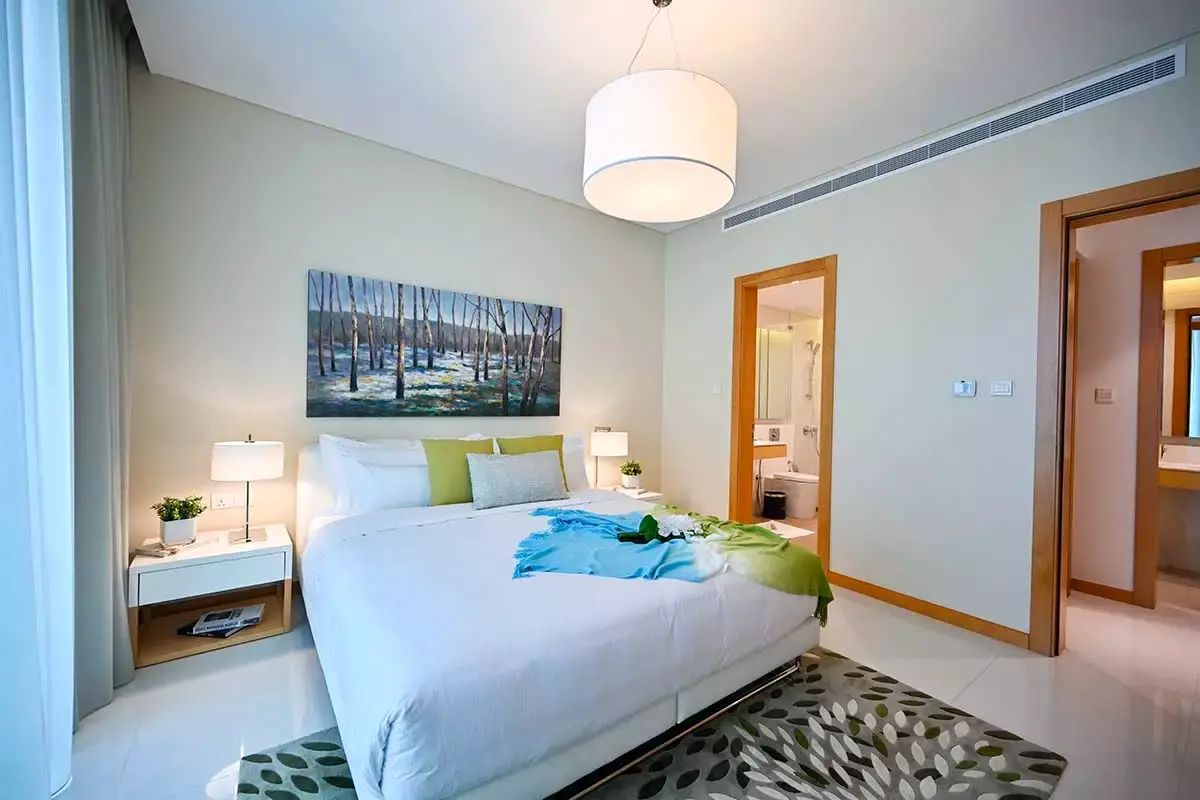 Luxury Serviced Hotel Apartments in Seef – Managed by Royal Ambassador