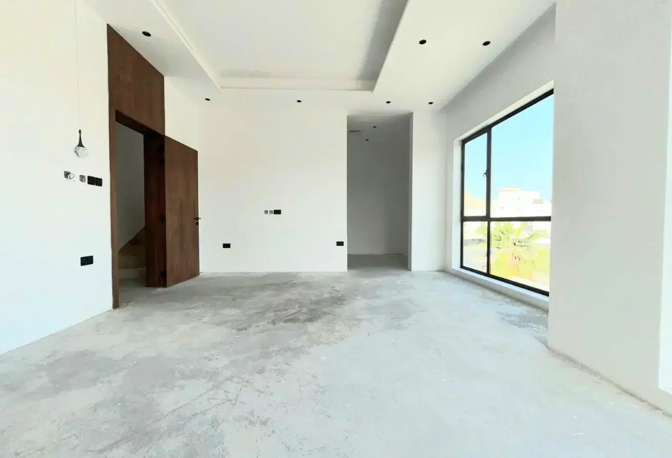 Luxury Brand New Villas for Sale in Prime Saar Location – Ready to Move In
