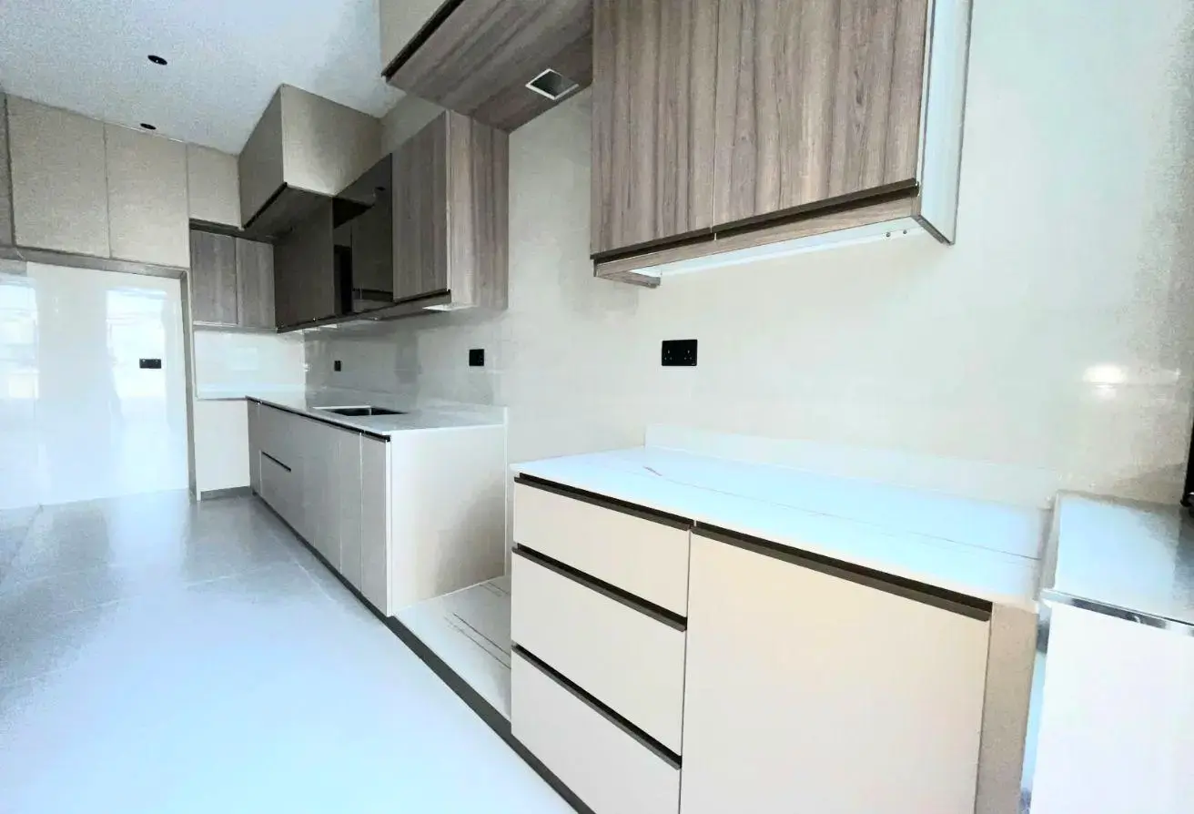 Luxury Brand New Villas for Sale in Prime Saar Location – Ready to Move In