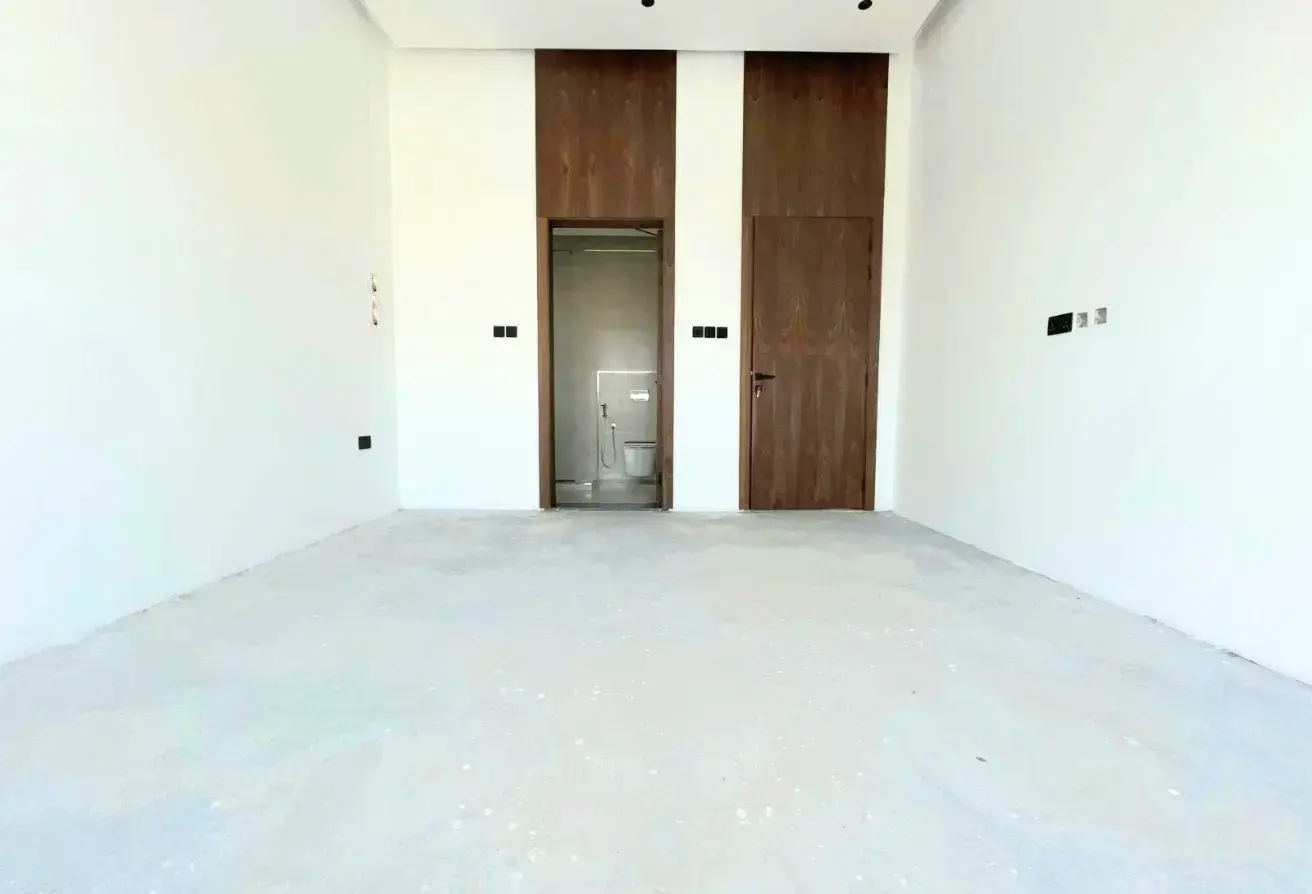 Luxury Brand New Villas for Sale in Prime Saar Location – Ready to Move In