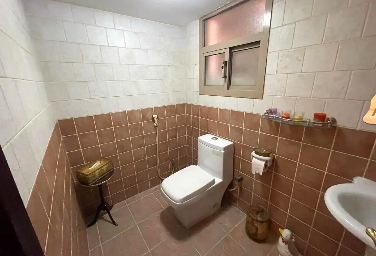 4-Bedroom Villa for Sale in Sanad – Al Nasfah