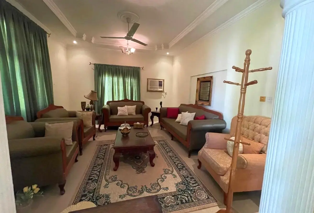 4-Bedroom Villa for Sale in Sanad – Al Nasfah